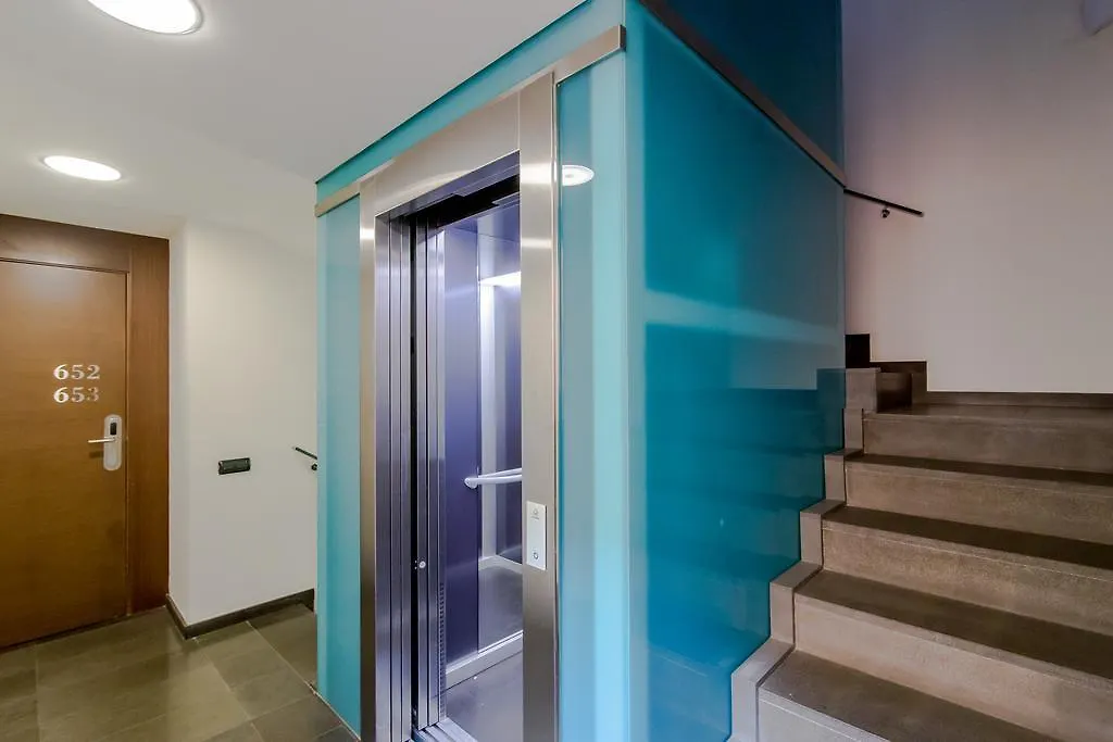 Suites Center Barcelona 0*,  Spain