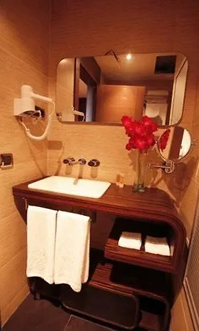 Suites Center Barcelona Apartment