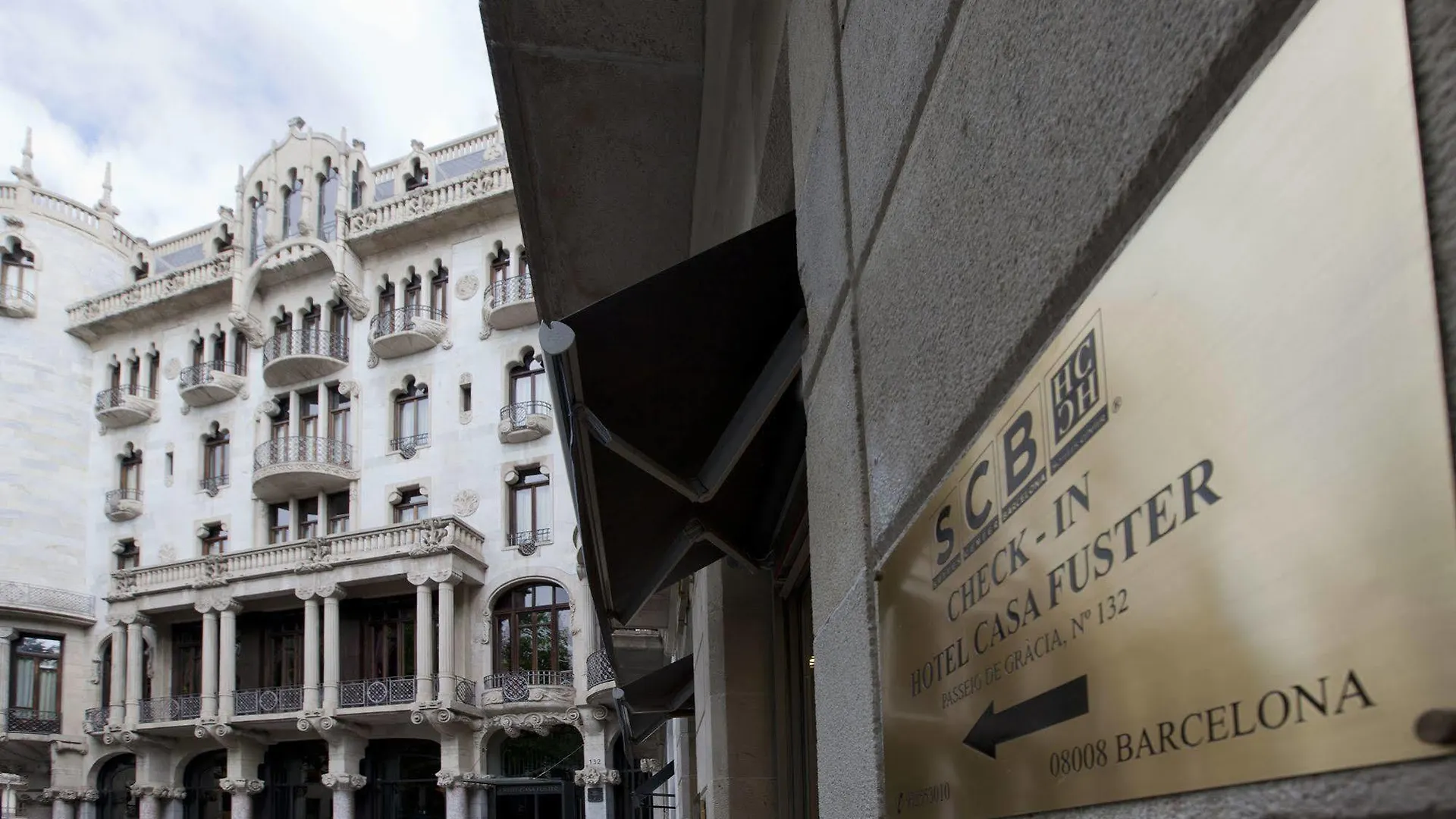 Suites Center Barcelona 0*,