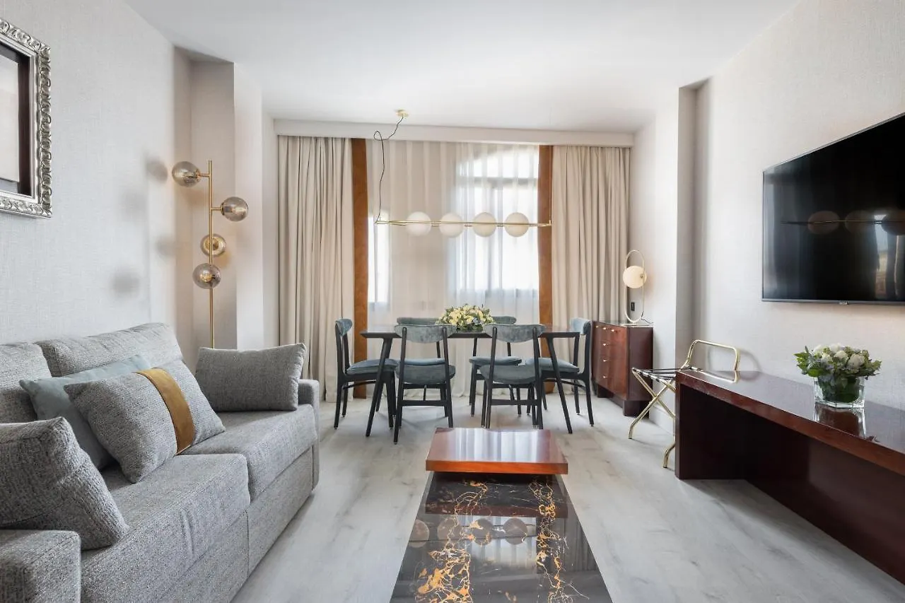 Suites Center Barcelona 0*,