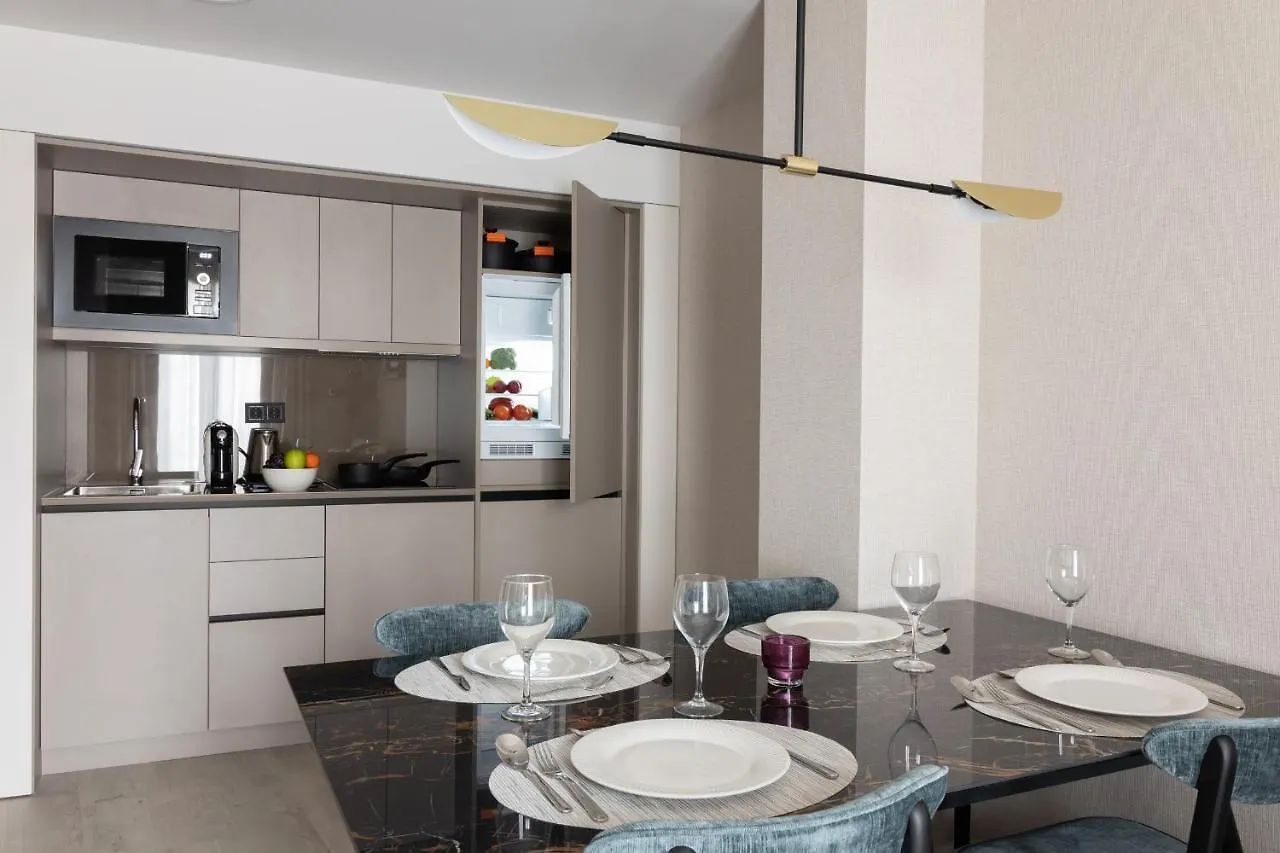 Suites Center Barcelona 0*,  Spain