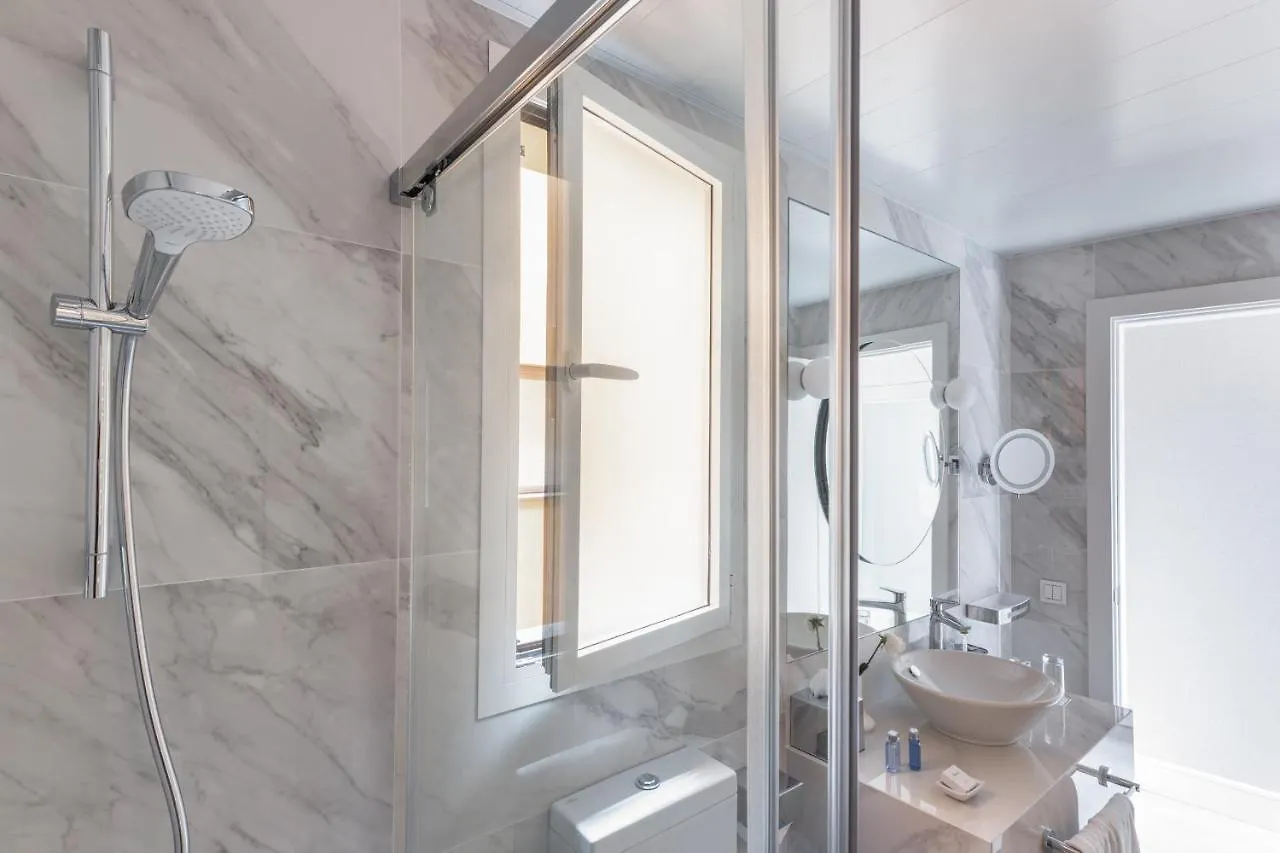 Suites Center Barcelona Spain