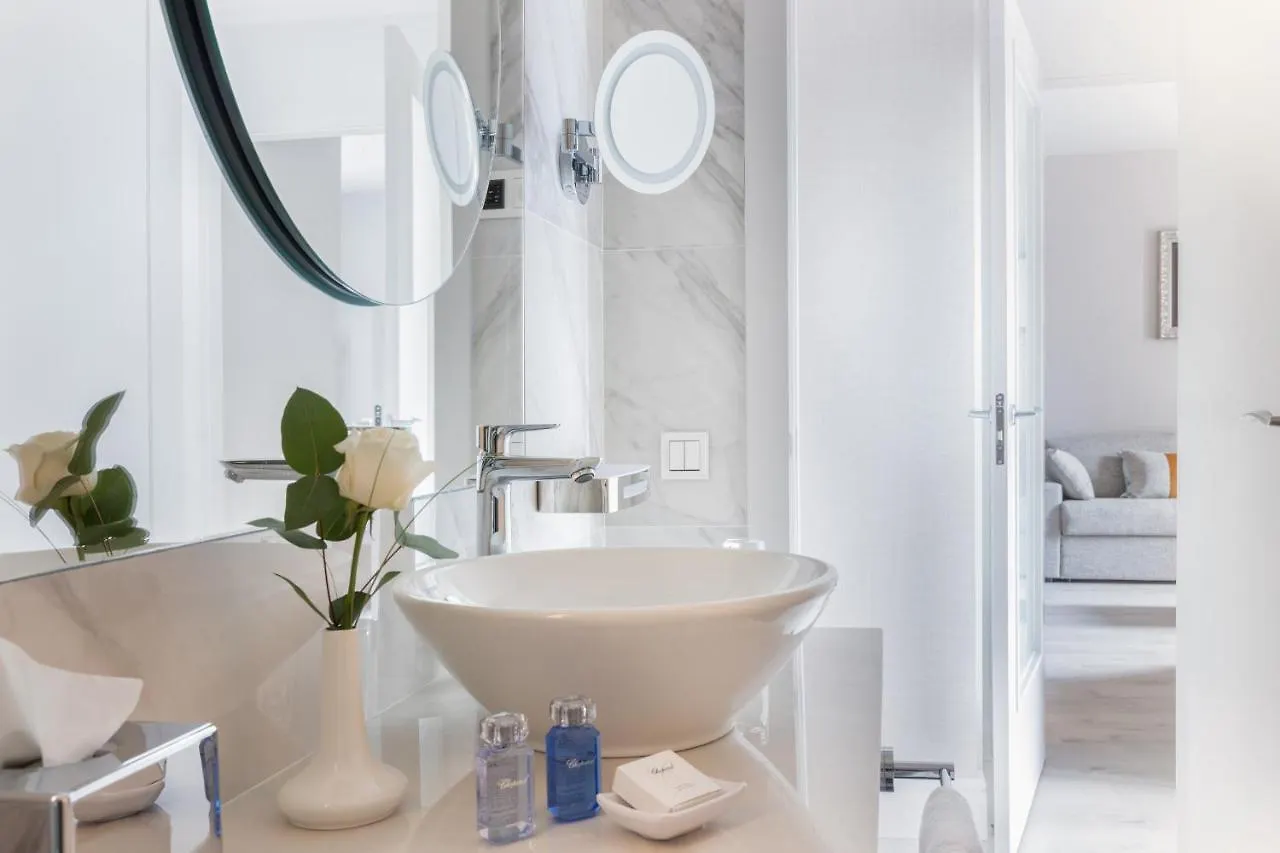 Suites Center Barcelona Apartment